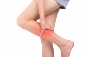 Причины болей в ногах